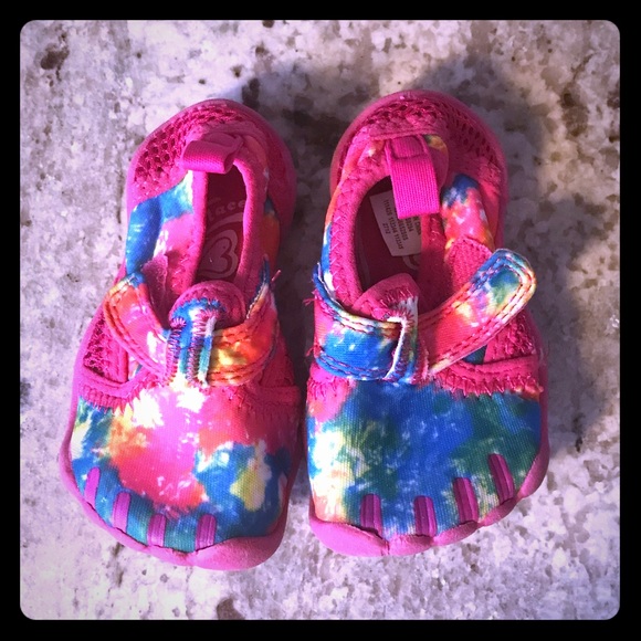 baby swim shoes size 4